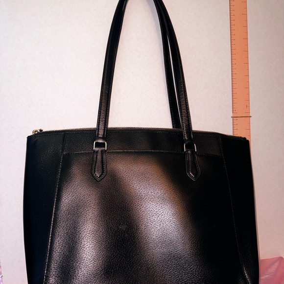 ♠️ Kate Spade ♠️ large black leather tote - Picture 2 of 6